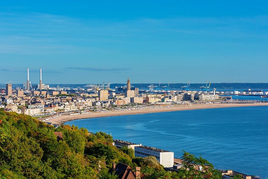 Panoramic view of Le Havre showing the beach, seafront and harbour along the Normandy coastline.