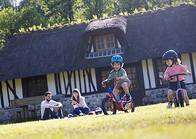 Family activities in Fiquefleur-Équainville, Normandy
