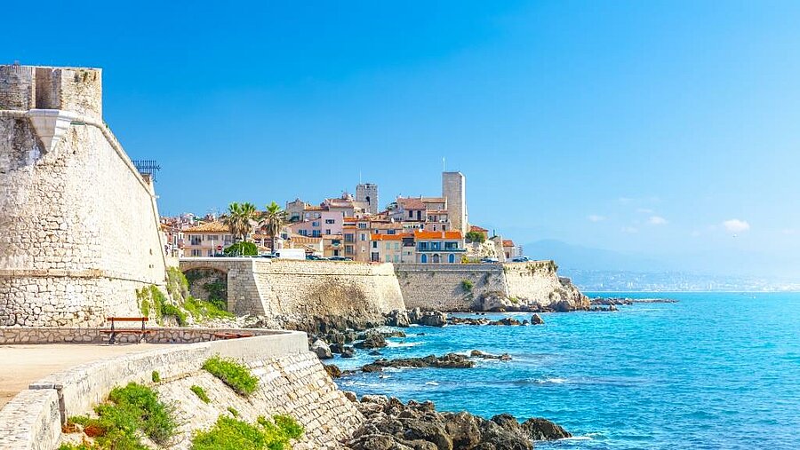 Antibes old town ramparts overlooking the Mediterranean Sea, a cultural destination to explore during a Camping Antibes stay.