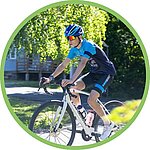 [Translate to Anglais:] vacancier conquis par un camping à taille humaine, moderne et écologique, avec animations et activités tout au long de la semaine.