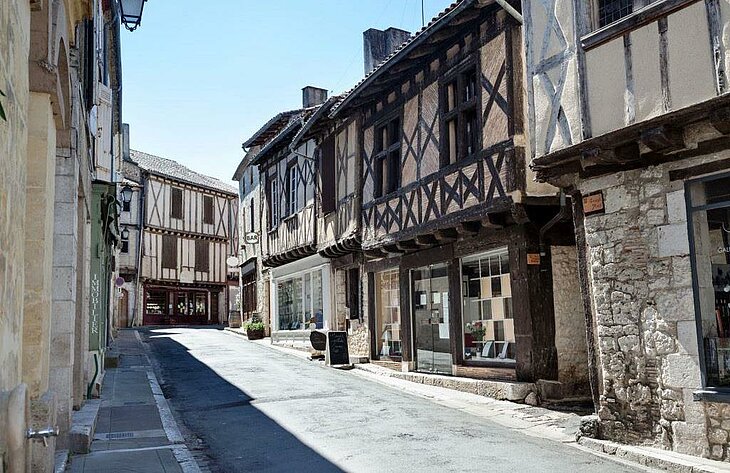 Medieval streets of Issigeac near Monfaucon, a landmark for summer events and markets in Dordogne.