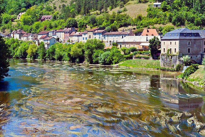 Things to do in Le Bugue: Proumeyssac Cave, Le Bournat and the Vézère