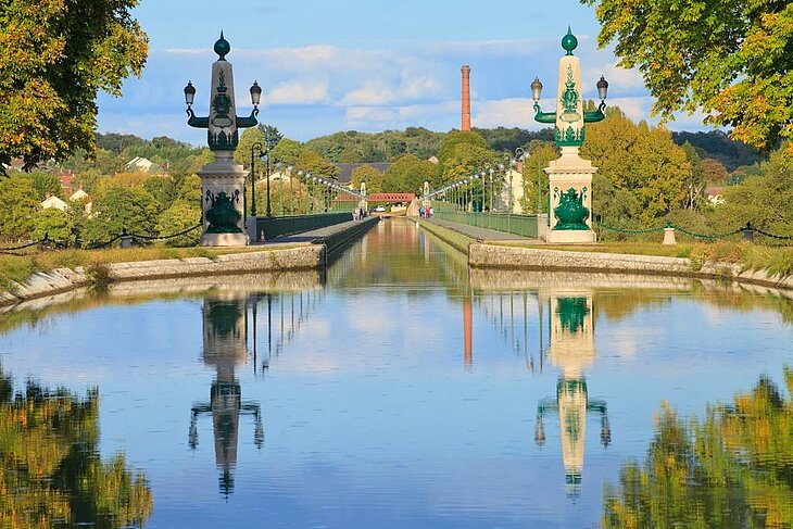 Briare canal bridge