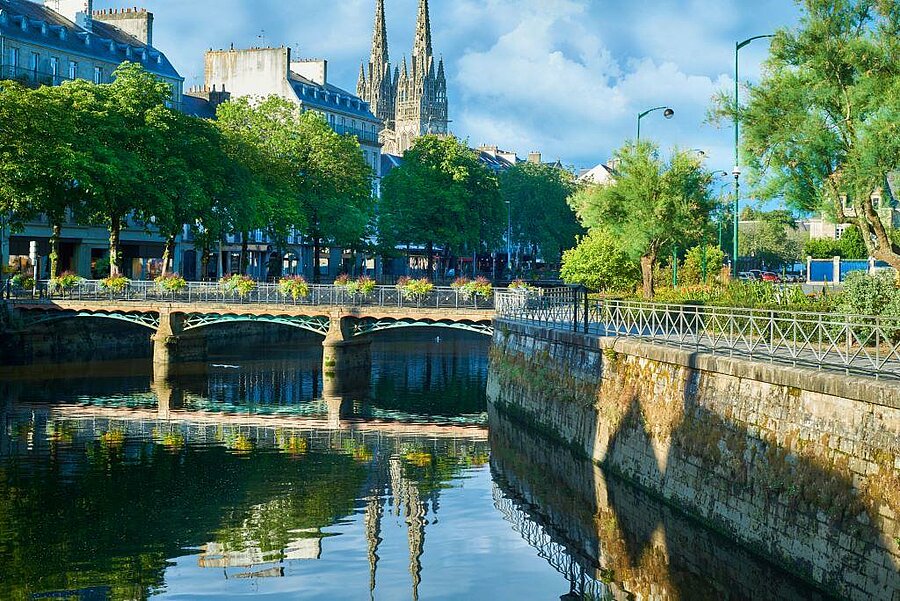 View of Quimper city centre and Saint-Corentin Cathedral, close to Sites et Paysages campsites for exploring Brittany.