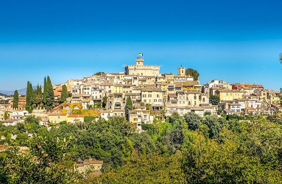 Panoramic view of Cagnes-sur-Mer and Haut-de-Cagnes village, iconic Riviera destination to visit from a nearby campsite.